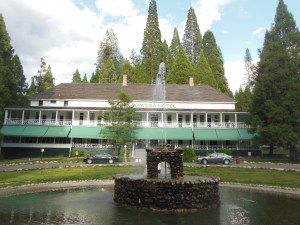 Wawona Lodge