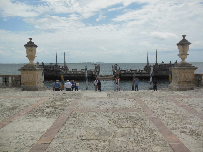 The stone barge sculpture-the breakwater
