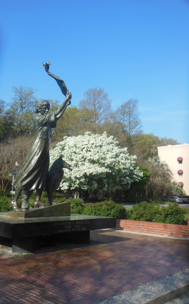 waving girl statue