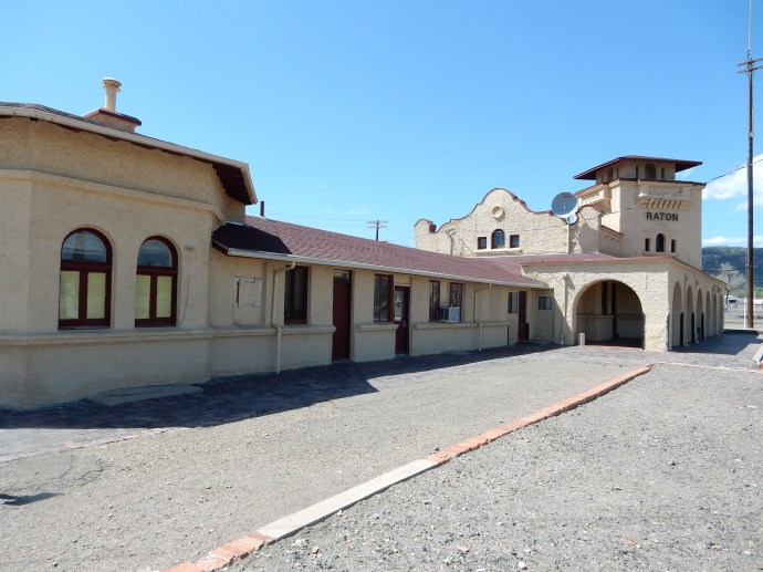 Amtrak station in Raton NM