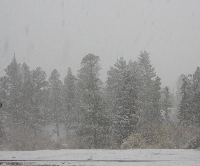 Starting our first time around Sprague Lake