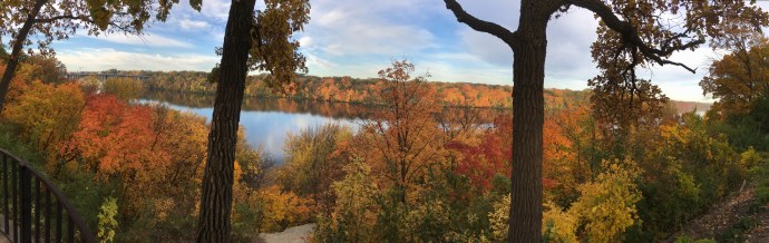 Panorama view of Mississippi River in the Twin Cities
